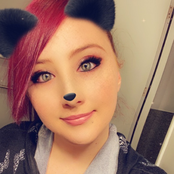 Meet your Posher, Felicia - Picture 1 of 1